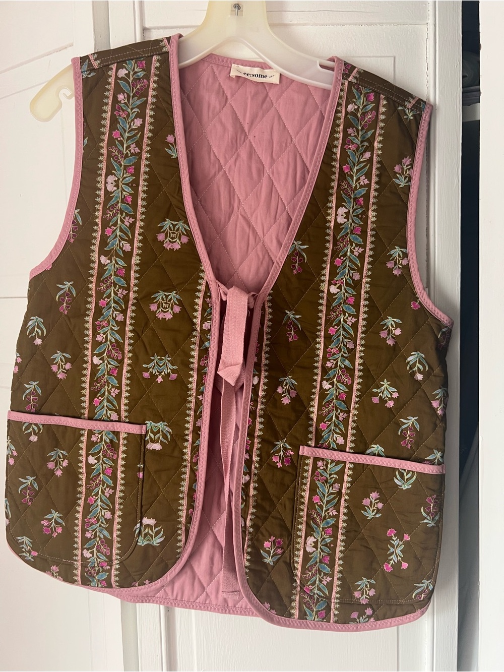 eesome Olive Brown Quilted Floral Vest with Pink Trim